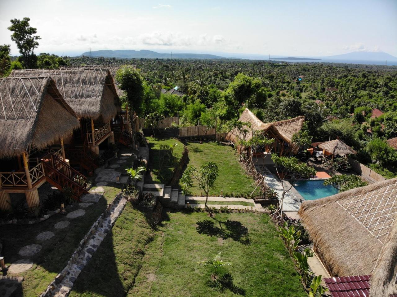 Menjangan Hill Hotel Banyuwedang Ngoại thất bức ảnh